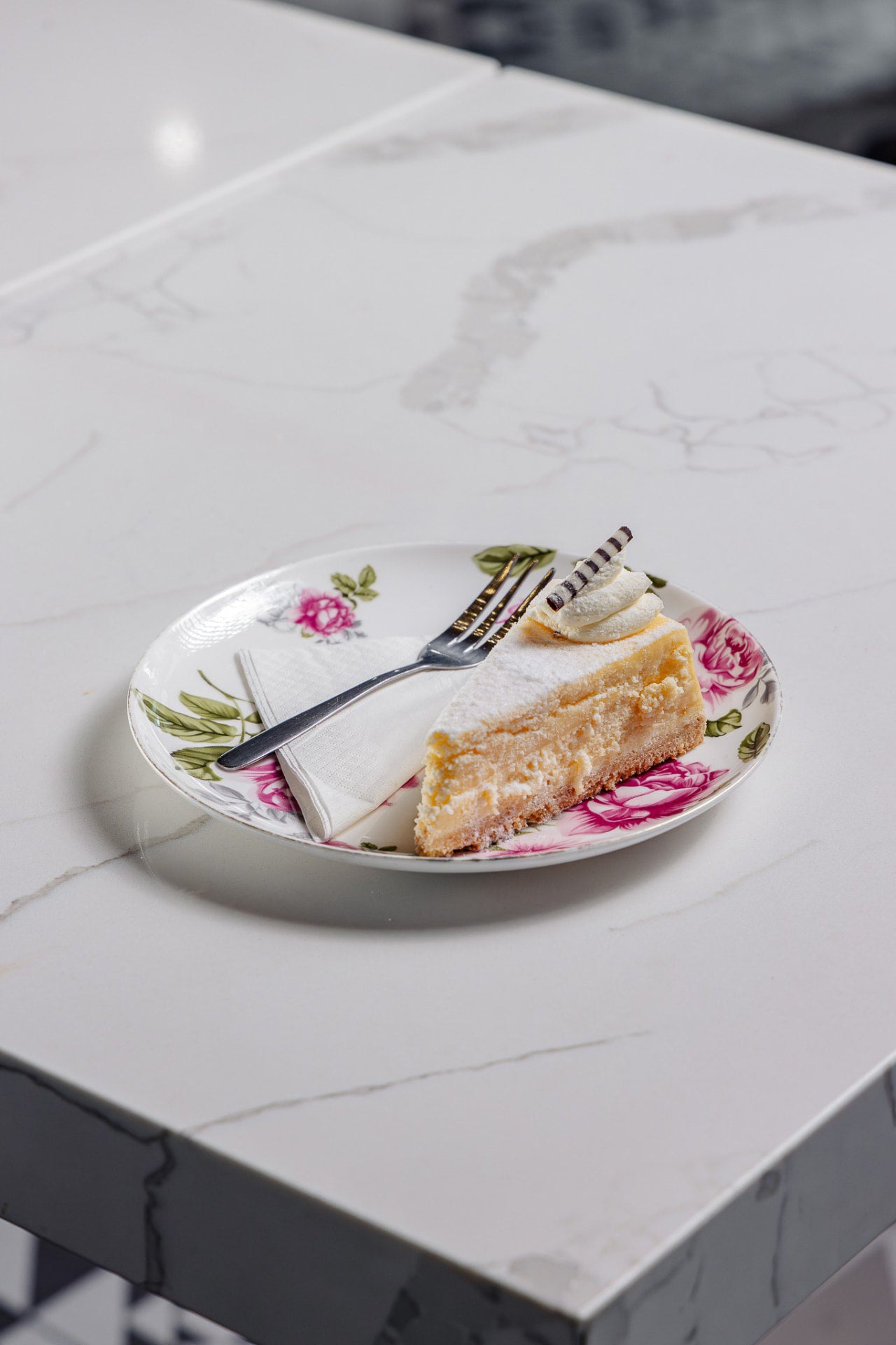 Slice of New York baked cheesecake